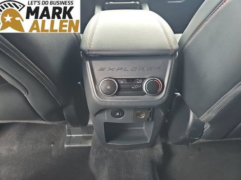Used 2025 Ford Explorer ST-Line w/ ST-Line Street Pack AWD/4WD image 20