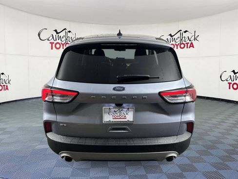 Used 2022 Ford Escape SE image 7