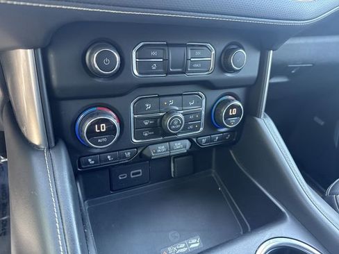 Used 2021 Chevrolet Tahoe Premier w/ Premium Package AWD/4WD image 24