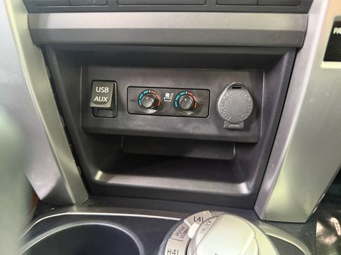 Used 2018 Toyota 4Runner Limited AWD/4WD image 19