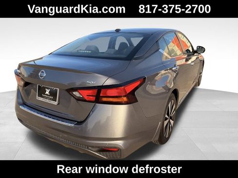 Used 2021 Nissan Altima 2.5 SV image 4