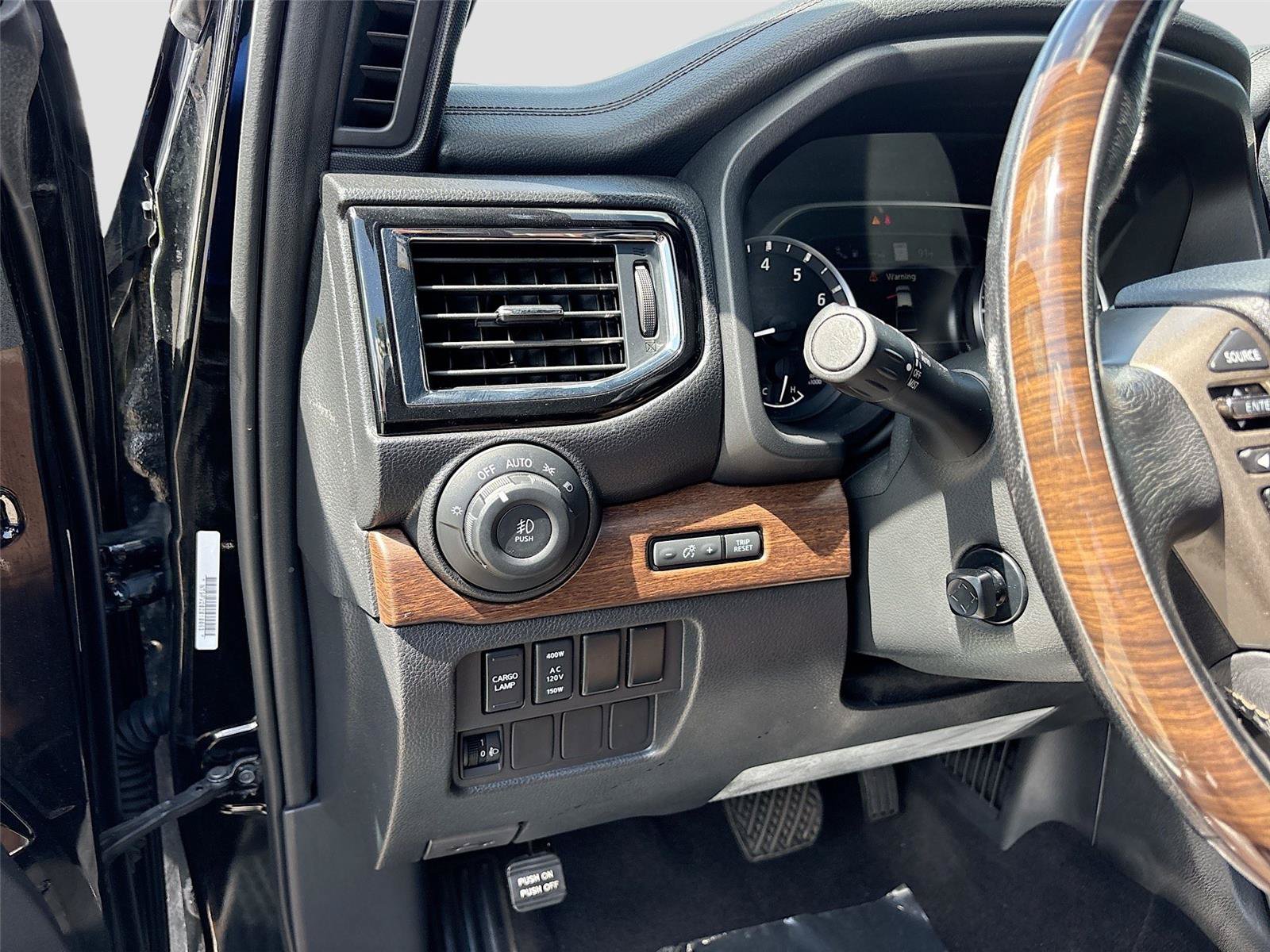Used 2020 Nissan Titan Platinum Reserve w/ Moonroof Package AWD/4WD image 10
