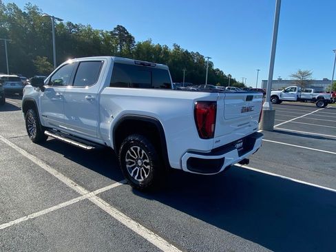 Used 2020 GMC Sierra 1500 AT4 w/ AT4 Premium Package AWD/4WD image 5