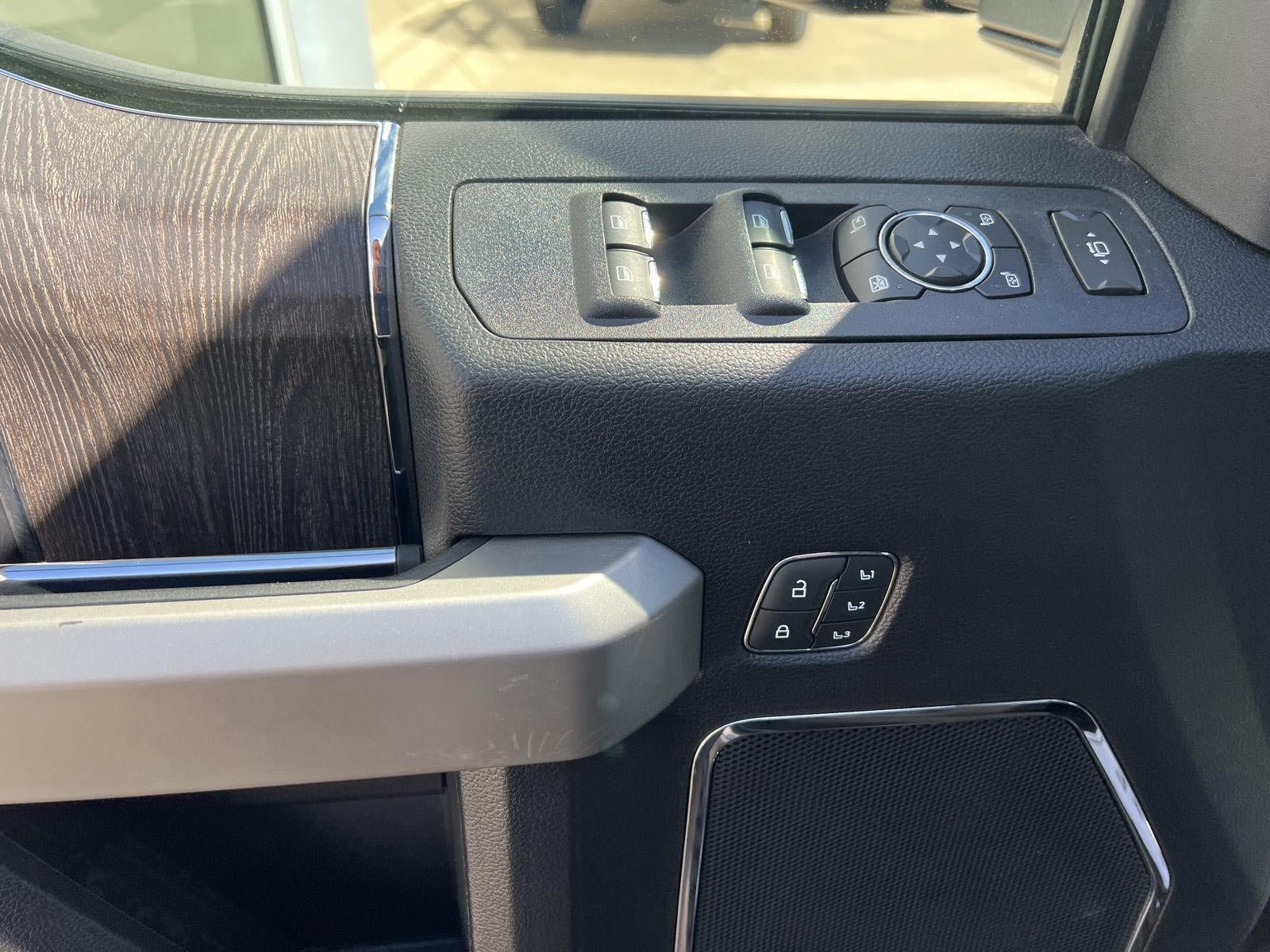 Used 2021 Ford F250 Lariat AWD/4WD image 19