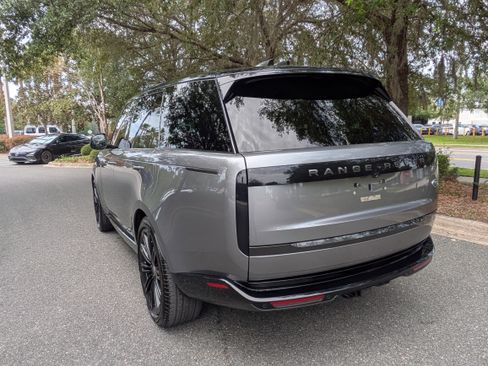 Used 2023 Land Rover Range Rover SE AWD/4WD image 6