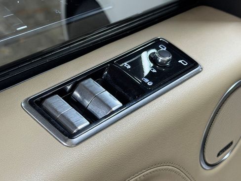 Used 2019 Land Rover Range Rover HSE AWD/4WD image 21