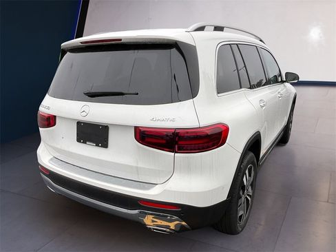 New 2025 Mercedes-Benz GLB 250 4MATIC image 4