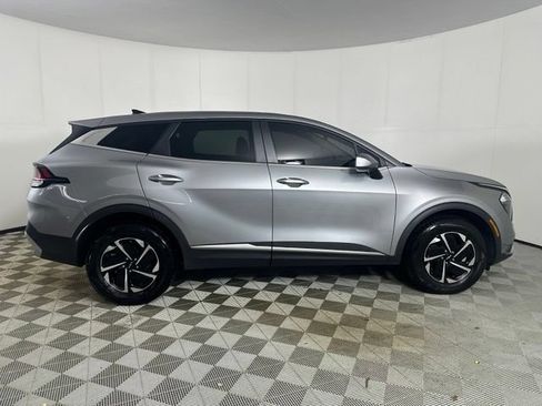 Used 2023 Kia Sportage LX AWD/4WD image 8