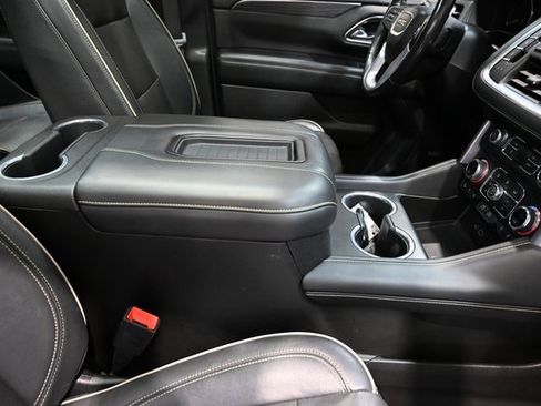 Used 2021 GMC Yukon SLT w/ SLT Luxury Plus Package image 22