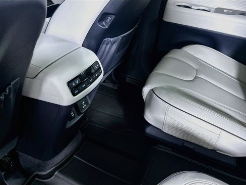 Used 2024 Hyundai Palisade Calligraphy FWD image 28