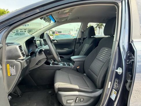 Used 2018 Kia Sportage LX w/ LX Popular Package FWD image 9