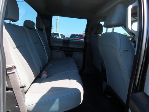 Used 2018 Ford F250 XL w/ Power Equipment Group AWD/4WD image 44