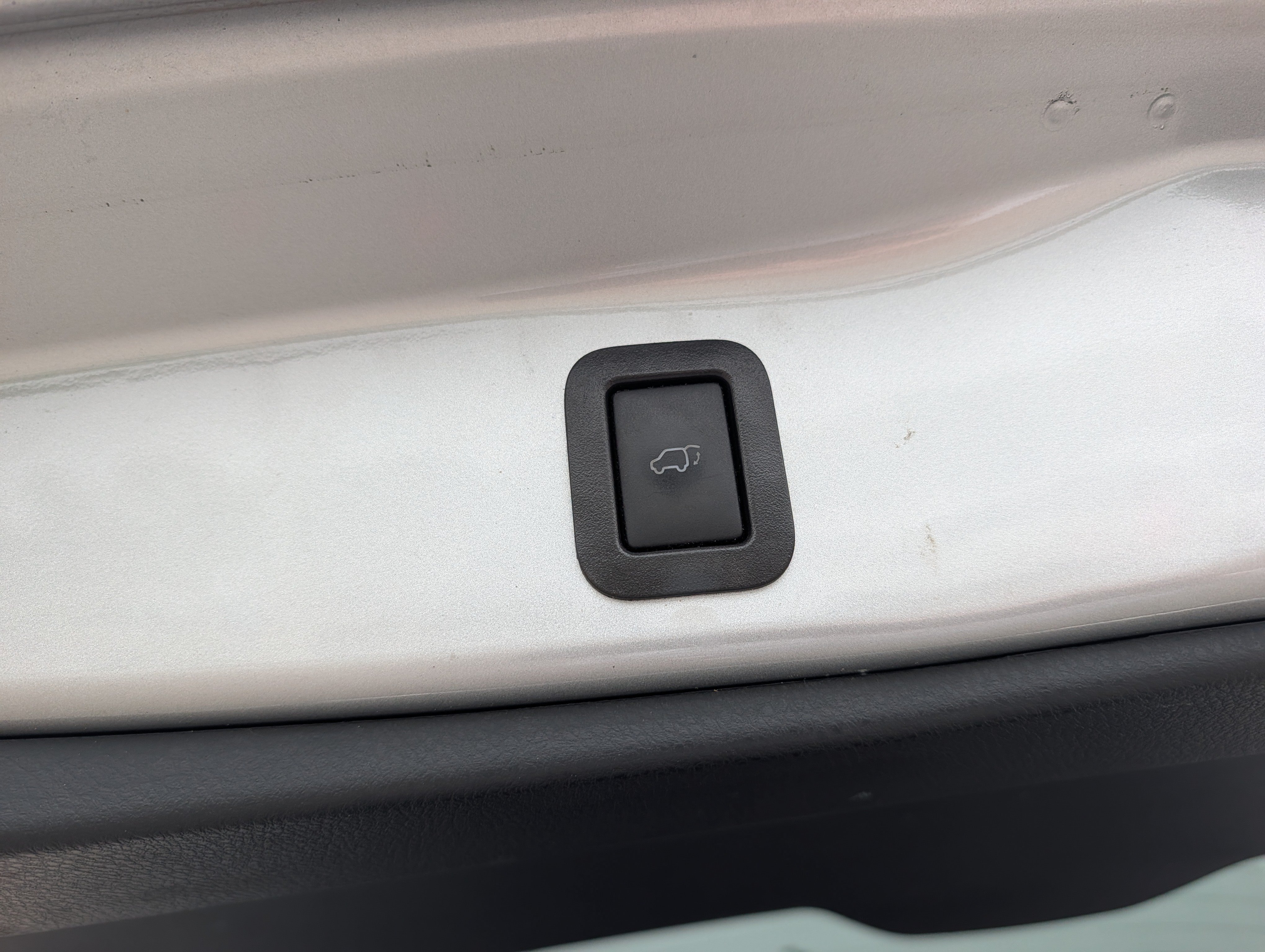 Used 2019 Toyota Highlander XLE AWD/4WD image 21