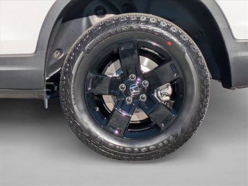 New 2026 Honda Ridgeline Black Edition image 10