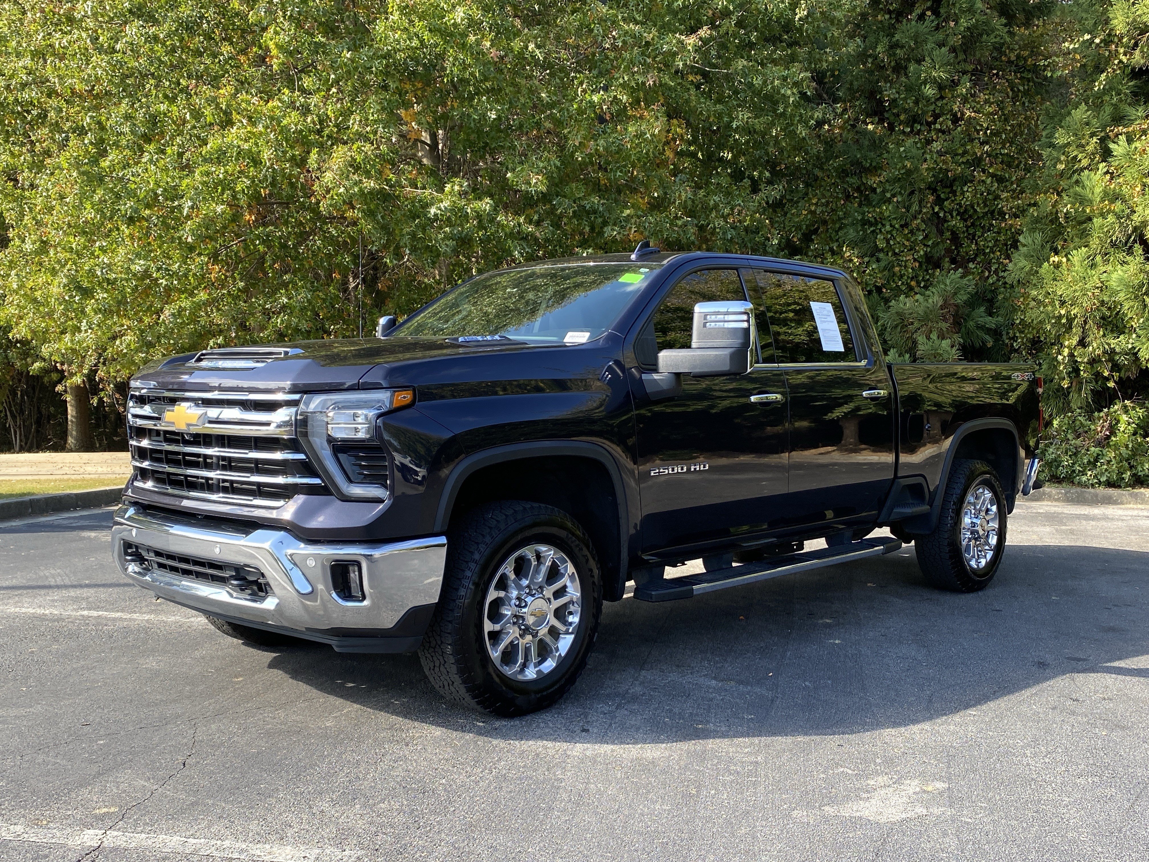 Used 2024 Chevrolet Silverado 2500 LTZ w/ LTZ Plus Package AWD/4WD image 5