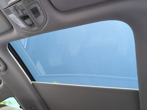 Used 2017 Hyundai Santa Fe Sport image 17