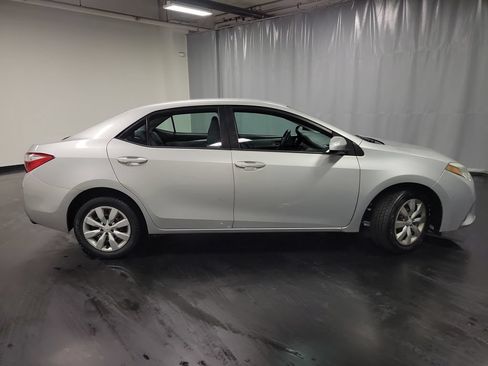 Used 2014 Toyota Corolla LE FWD image 9