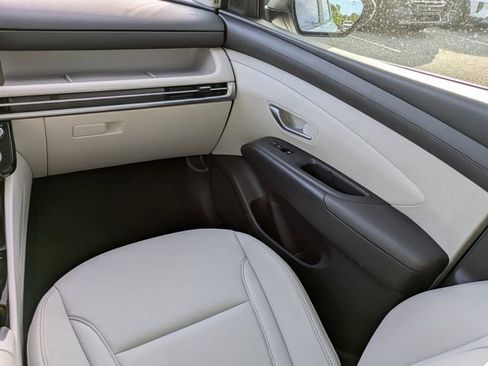 Used 2025 Hyundai Tucson SEL image 17