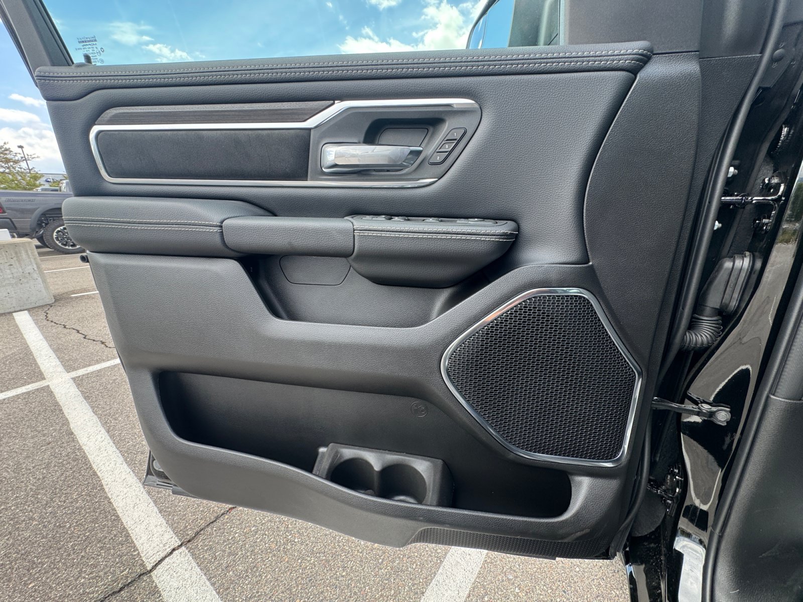 New 2026 RAM 1500 Laramie w/ Night Edition AWD/4WD image 30