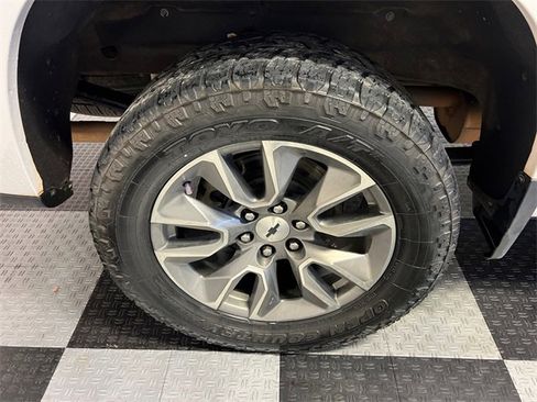 Used 2020 Chevrolet Silverado 1500 RST image 14