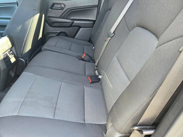 Used 2025 Chevrolet Colorado W/T AWD/4WD image 12