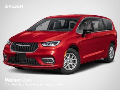 New 2026 Chrysler Pacifica Select