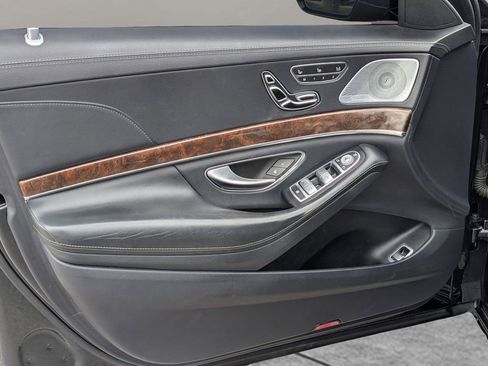 Used 2018 Mercedes-Benz S 560 4MATIC Sedan image 15
