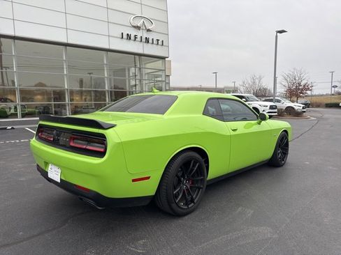 Used 2023 Dodge Challenger R/T w/ Plus Package image 5