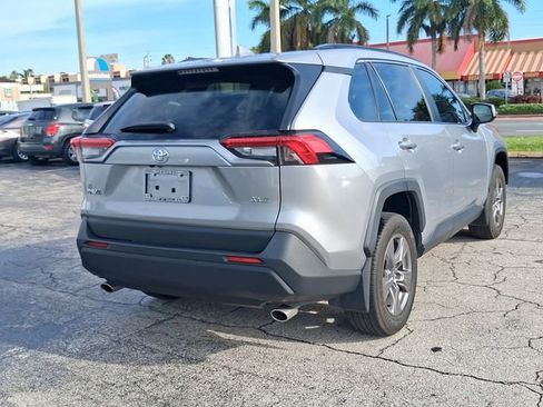 Used 2024 Toyota RAV4 XLE w/ Convenience Package FWD image 4