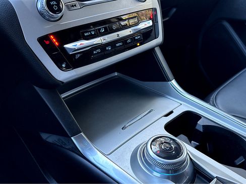 Used 2023 Ford Explorer XLT w/ Equipment Group 202A image 17