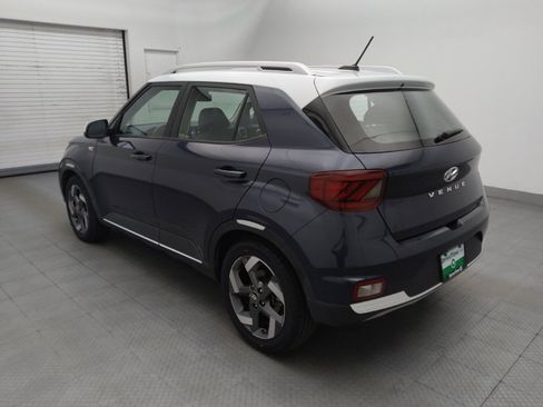 Used 2023 Hyundai Venue Limited w/ Cargo Package FWD image 5