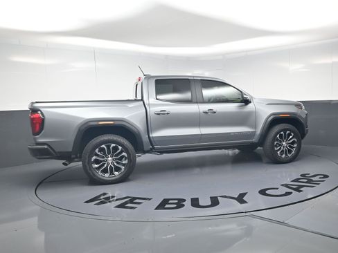 Used 2025 GMC Canyon Denali AWD/4WD image 10