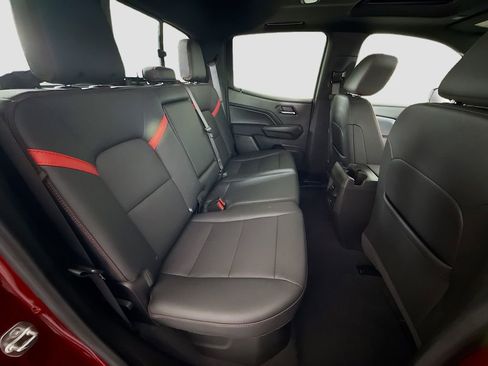 Used 2024 Chevrolet Colorado Z71 w/ Z71 Convenience Package 2 image 26