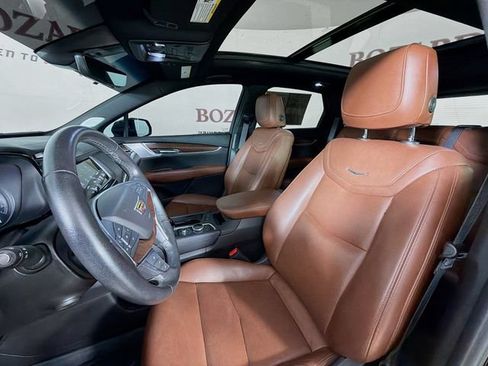 Used 2022 Cadillac XT5 Premium Luxury w/ Technology Package FWD image 26