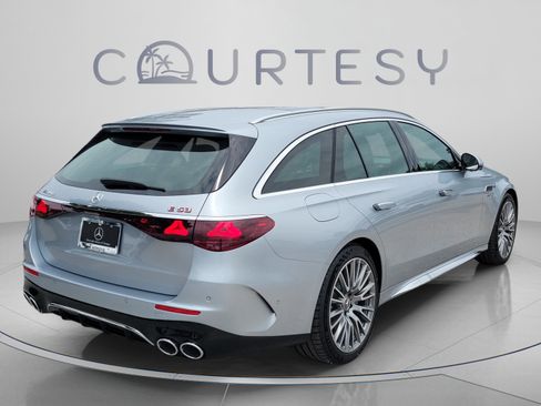 New 2026 Mercedes-Benz E 53 AMG e 4MATIC Wagon image 3