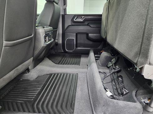 Used 2024 Chevrolet Silverado 3500 LTZ w/ LTZ Convenience Package image 39