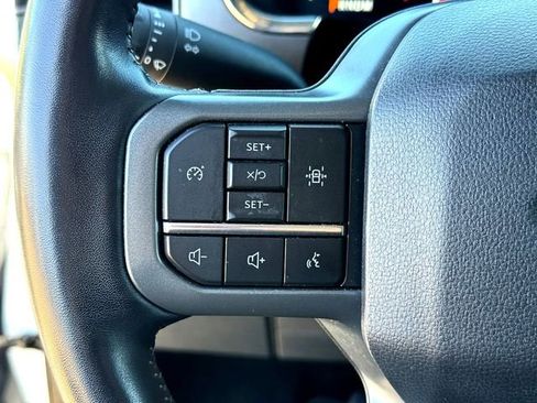 Used 2022 Ford F150 Lariat w/ Equipment Group 501A Mid image 13