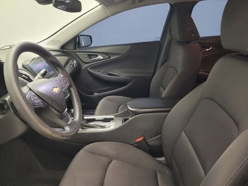 Used 2020 Chevrolet Malibu LT FWD image 17