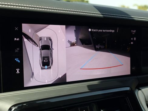 Certified 2025 Porsche Panamera 4 w/ Premium Package AWD/4WD image 19