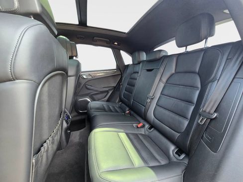 Used 2015 Porsche Macan S AWD/4WD image 17