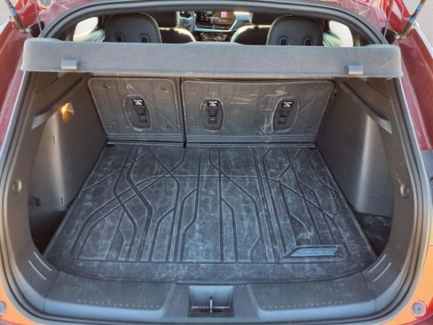 Used 2024 Chevrolet Trax RS w/ Sunroof Package image 32