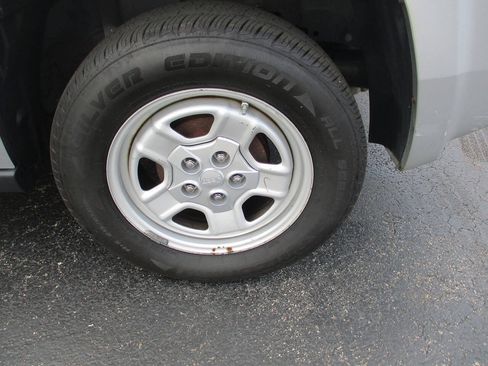 Used 2010 Jeep Patriot Sport FWD image 25