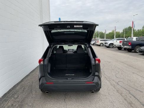 Used 2025 Toyota RAV4 XLE w/ Convenience Package image 7