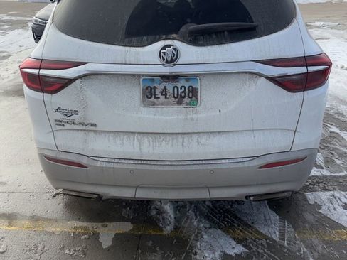 Used 2021 Buick Enclave Essence w/ Sound and Sites Package image 8