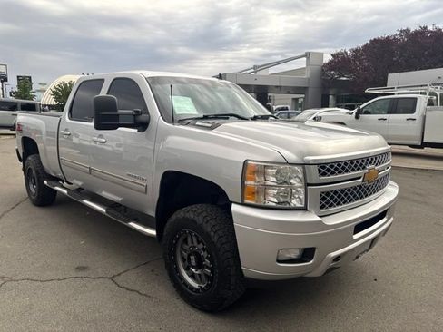 Used 2012 Chevrolet Silverado 2500 LT w/ Z71 Appearance Package AWD/4WD image 4