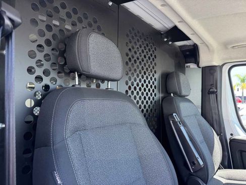 Used 2025 RAM ProMaster 2500 w/ U-Haul Equipment Group FWD image 15