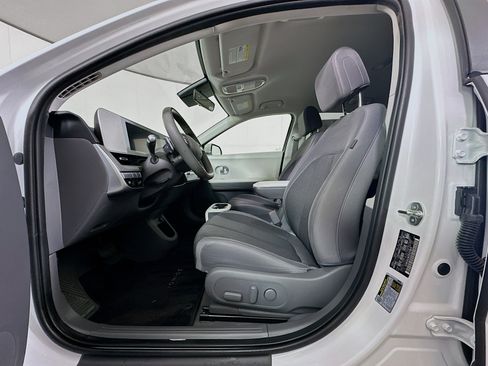 Used 2024 Hyundai Ioniq 5 SE RWD image 13