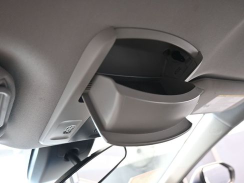 Used 2022 Toyota Camry SE image 27