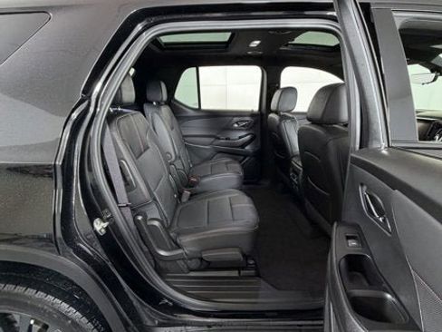Used 2023 Chevrolet Traverse RS AWD/4WD image 6