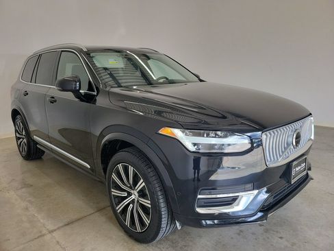 Used 2025 Volvo XC90 B6 Ultra AWD/4WD image 4
